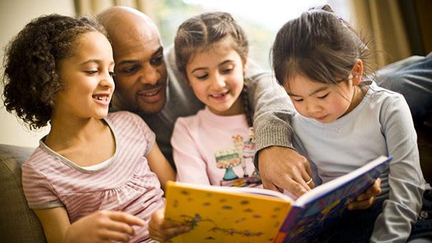 esBritish's tweet photo. ¿No lo has leído? En el blog, una selección de cuentos y libros infantiles para inculcarles el gusto por la lectura https://t.co/dyRKhEQClV https://t.co/NueopDS0yF