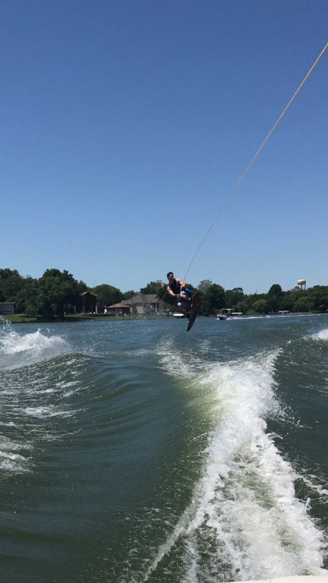 JordanSC21's tweet photo. Feels good to be back on the lake! ☀️ https://t.co/TIMQiXuILf