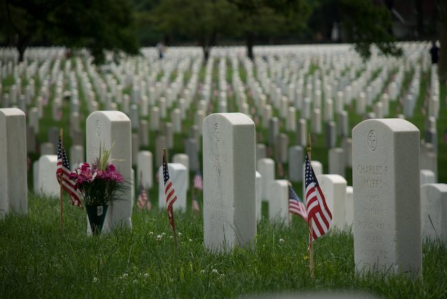 We honor &amp; remember the brave men &amp; women who made the ultimate sacrifice defending our country. God bless them all.