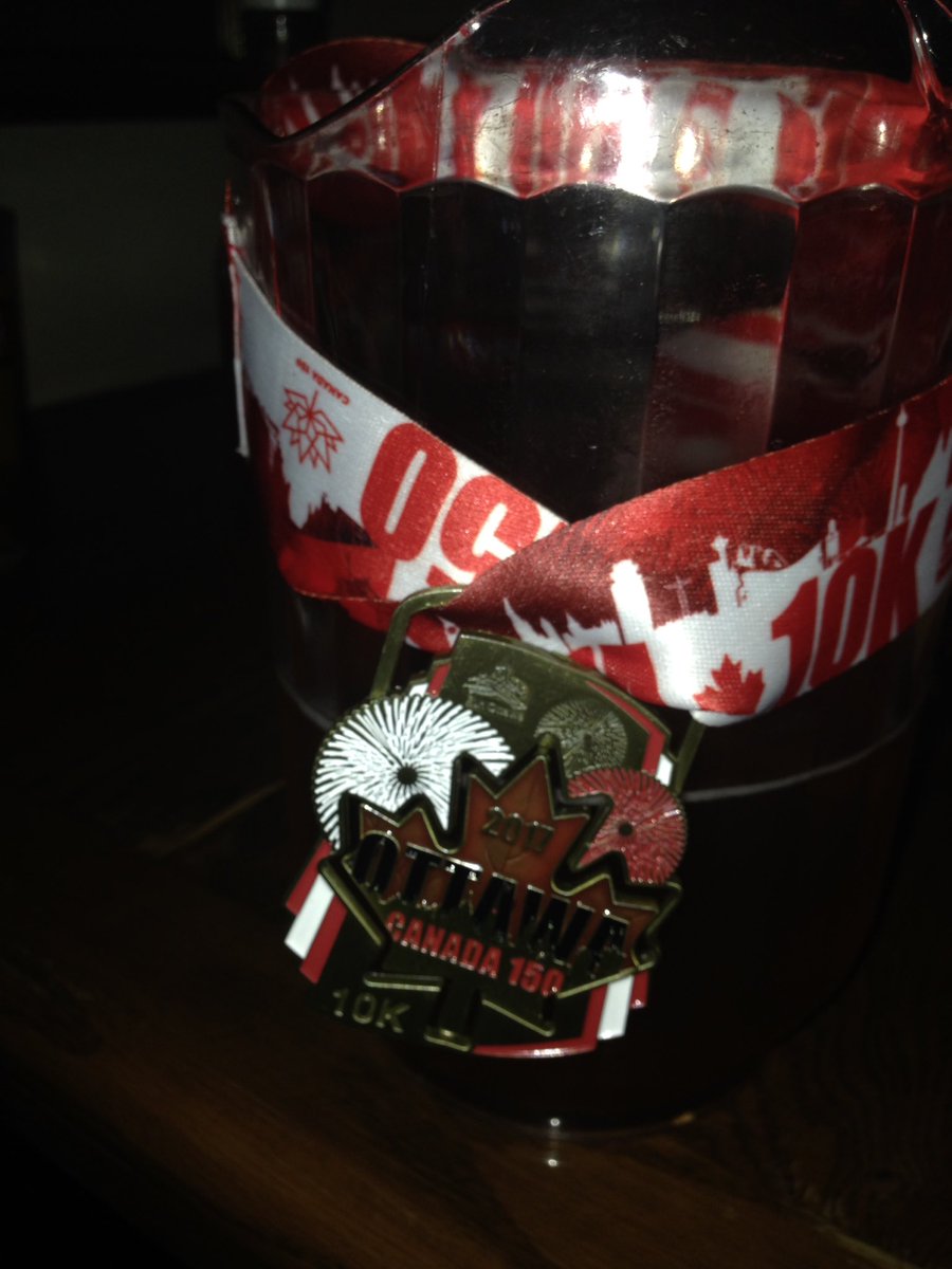 dinendash_run's tweet photo. Before &amp; after @OttawaMarathon #10km #funrun #willrunforbeer https://t.co/OYdSYjjGnE