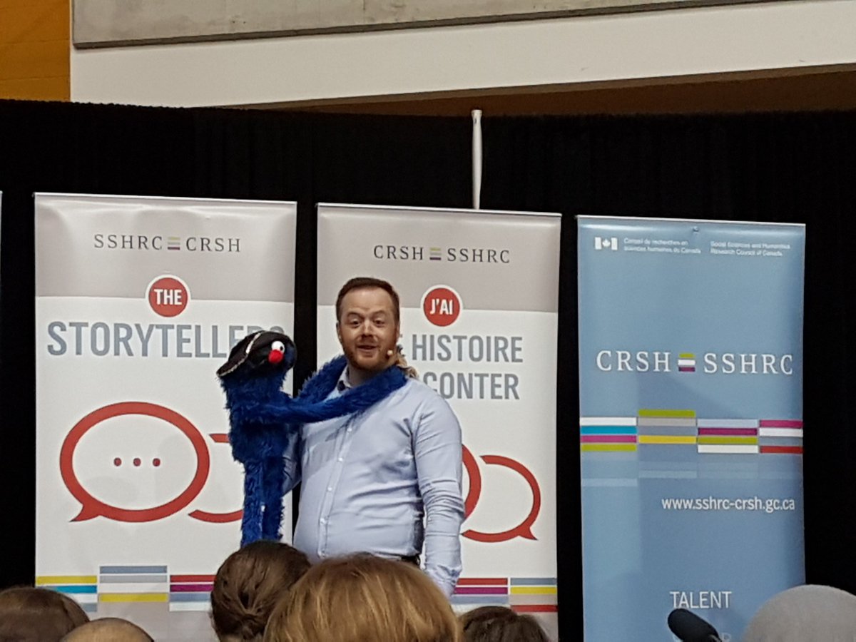 Awesome puppet performance to describe PhD research!! Love it! #SSHRCStorytellers