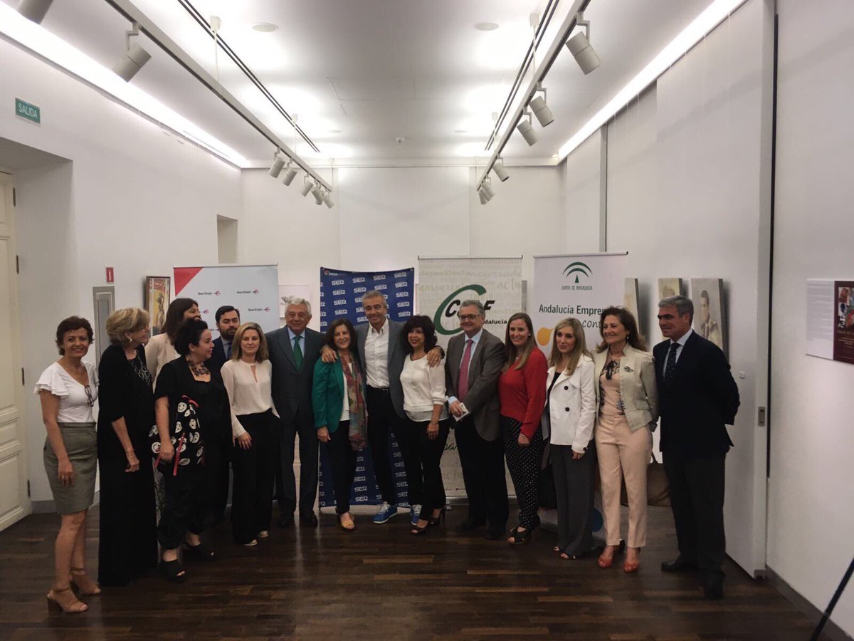 mjsanchezrubio's tweet photo. Hoy debatiendo en @La_SER en #PerspectivasSER sobre Igualdad, emprendimiento y liderazgo de Mujeres. Con #CarlesFrancino @Antonioyelamo https://t.co/Yk9Fjz8tTH