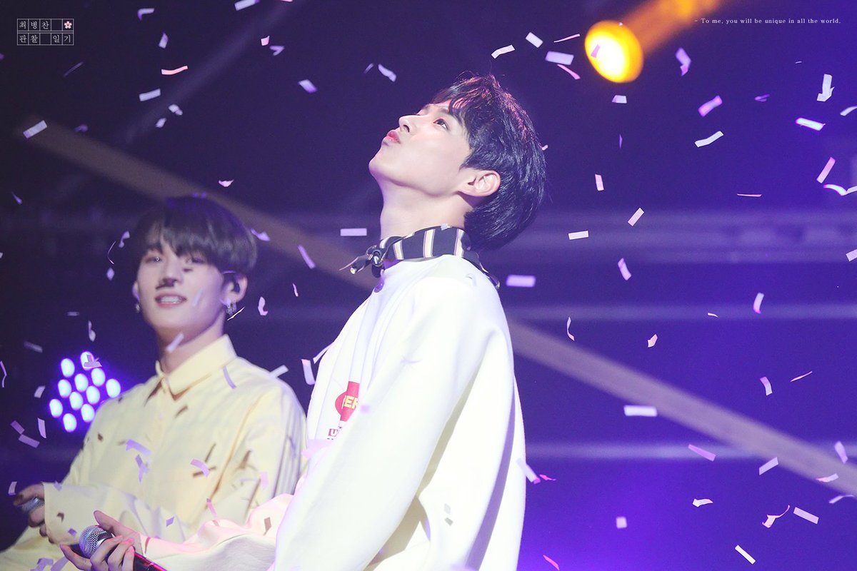 971112_record's tweet photo. 170527 빅톤 클래스 #빅톤 #VICTON #최병찬 #병찬 @VICTON1109 
예쁘니까 세로로 가로로💕 https://t.co/Kd4hnQkh50