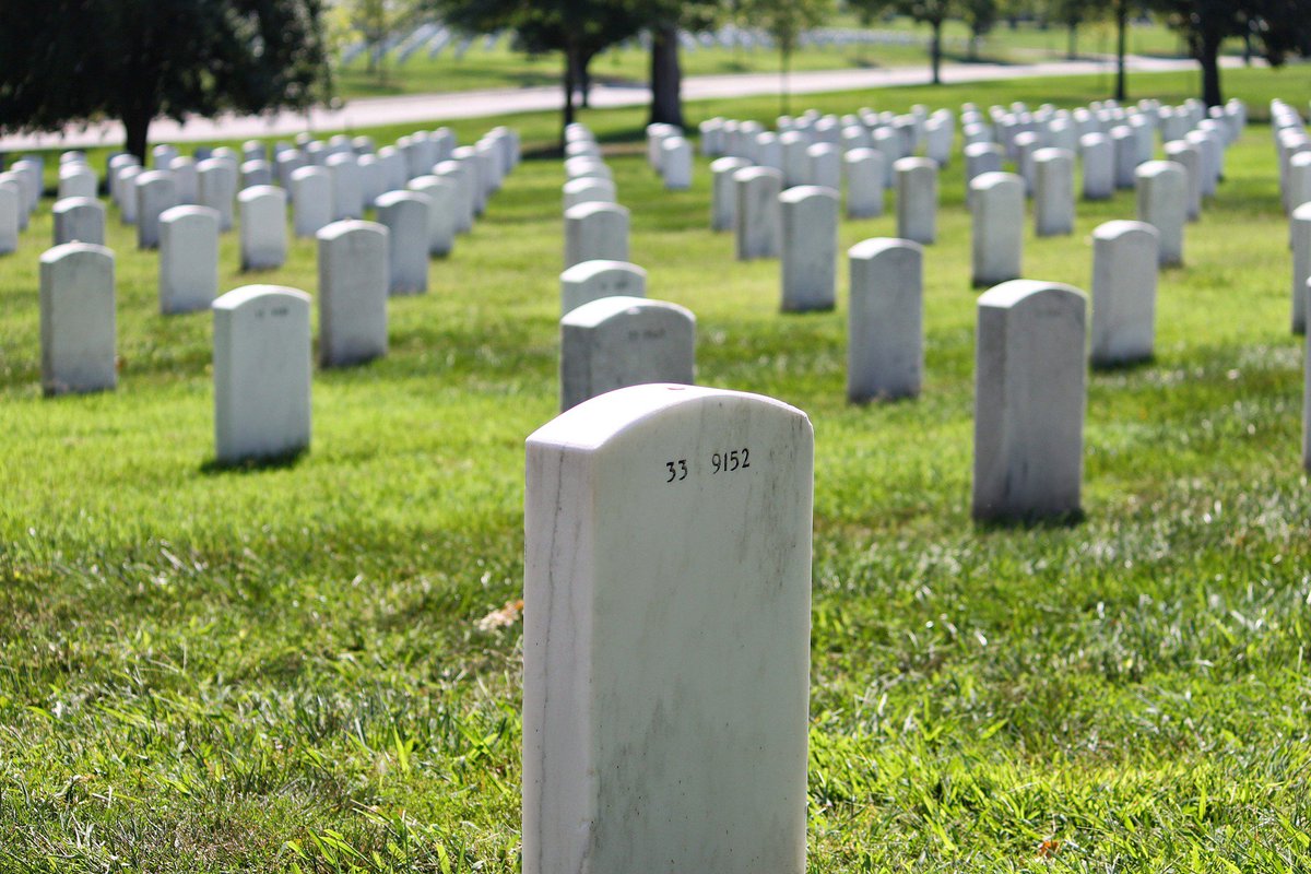 hmbchamber's tweet photo. Thinking of the lost soldiers and their families 🇺🇸 https://t.co/KQk5XhGX00