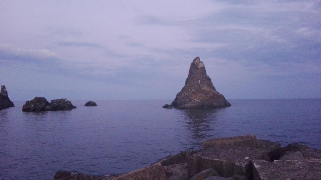 AlessandroAlb10's tweet photo. Aci Trezza, Sicily https://t.co/HJ8AJUEwIQ