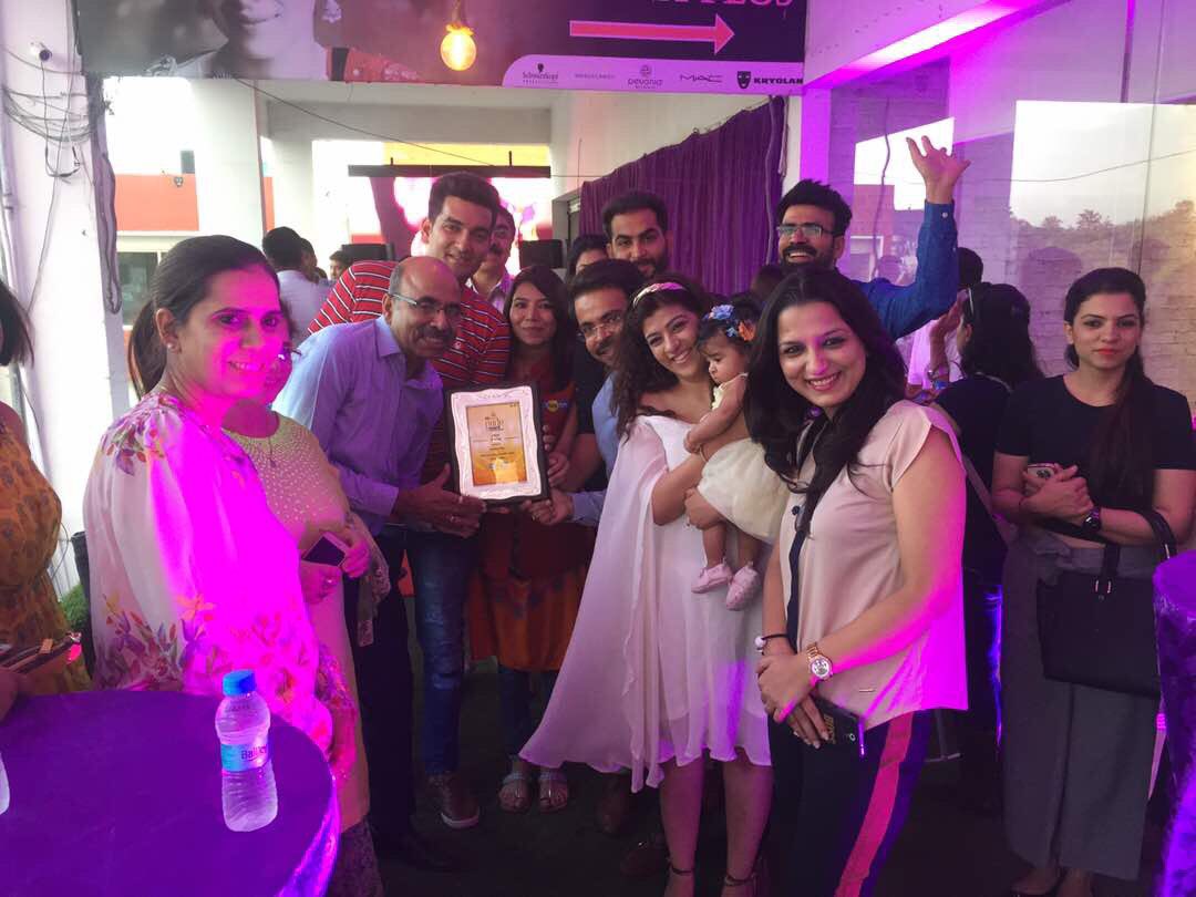 927bigfmchd's tweet photo. Congratulations to #FeminaPlusSalon on winning the #BigChandigarhPride award for the best Salon of Chandigarh! #BigCityPride @927BIGFM https://t.co/L2DSKNHa7h