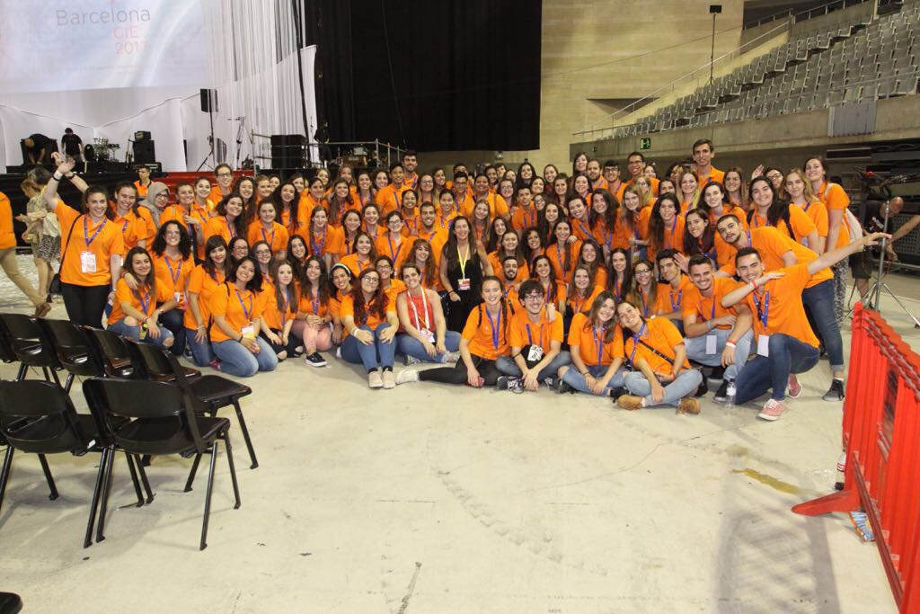 ICN2017's tweet photo. Los voluntarios de #icn2017, #enfermeria2017, sin duda los mejores. ¡gracias por vuestra ayuda! https://t.co/kpVtzOOrnJ