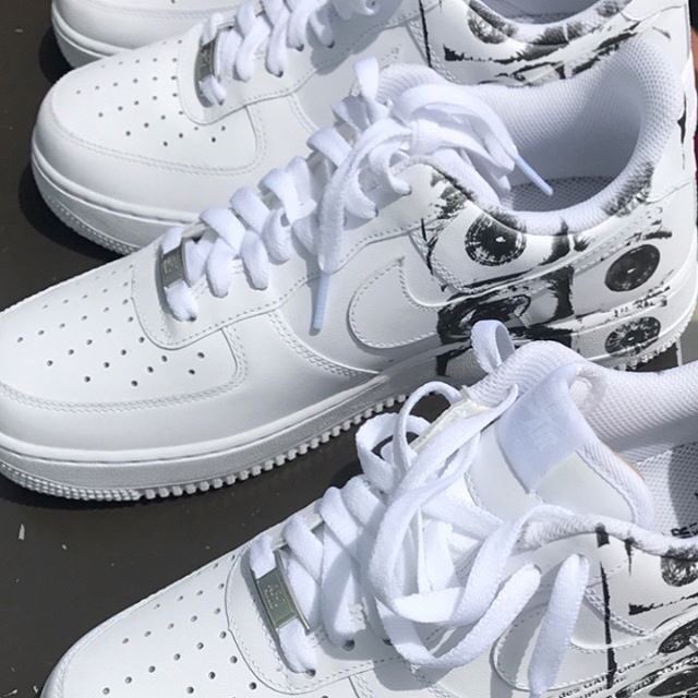 nikefun27's tweet photo. NIKE☑︎✖︎コム・デ・ギャルソン😙💕

欲しいなって思ったらRT😎✨
NIKEが好きな人RT😙✨#nike https://t.co/hhSowsZIw8
