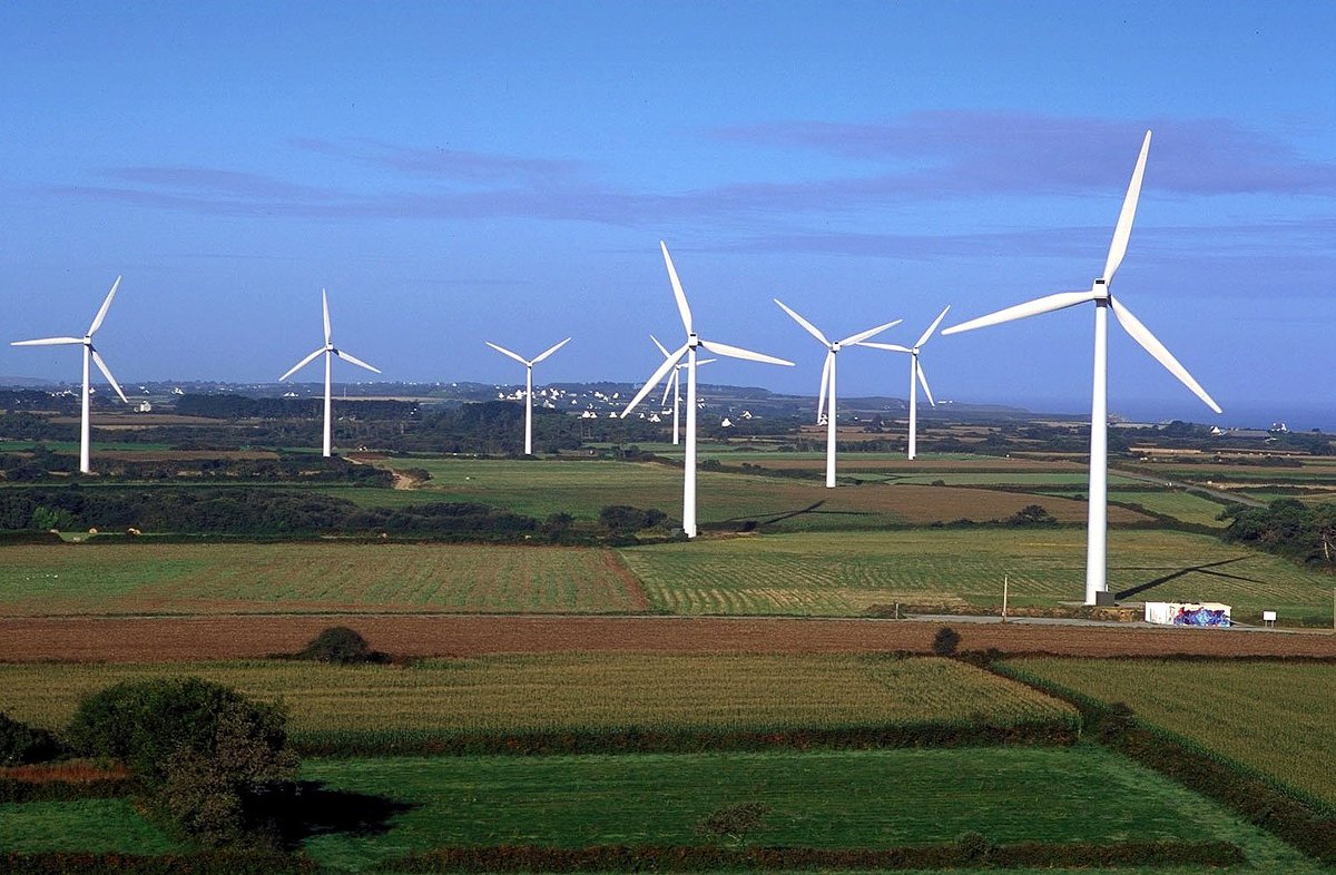 BerryInfaux's tweet photo. INFAUX: Rotation de la terre légèrement modifiée dû au trop grand nombre d'éoliennes implantées dans le Berry.#ecologie #Berry #Berryinfaux https://t.co/3r5Zj8uoHX