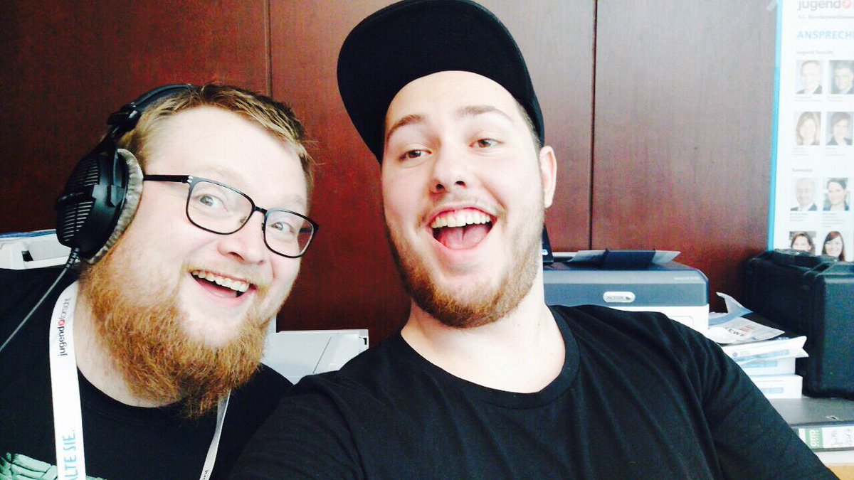 So gucken wir übrigens wenn irgendeiner  "Hat jemand bock auf KFC?" In den Raum ruft.