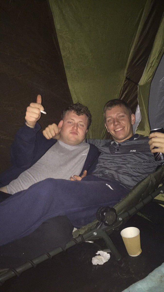 deanwelsh93's tweet photo. Thumbs up if you loved camping 👍 @rosskeith28 https://t.co/hrimEpxT7U
