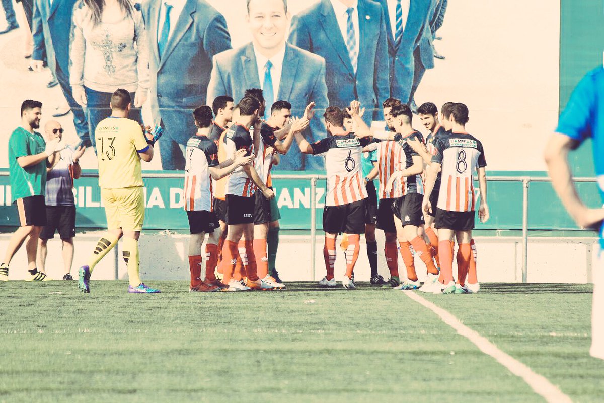 miguelsanvi's tweet photo. Un honor haber compartido 8 años Capi. Un ejemplo de jugador y de mejor persona !!! S t hechara d menos cabrón! Tu vas cuando mejor estás! https://t.co/DXHZn5ItwH