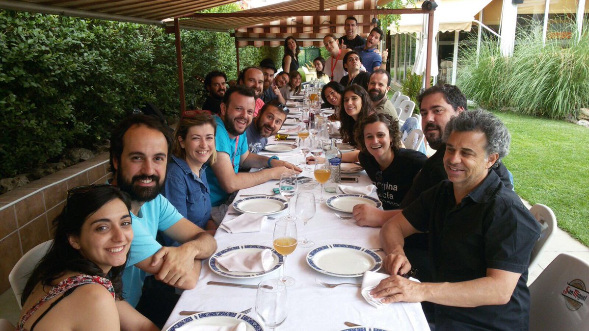 PLANETAIMPRO's tweet photo. Hemos pasado un finde genial de la mano de @ImproValladolid y todas las compañías que participaron en el @tacVLL ¡Graciaaaaas! ☺☺ #improTAC https://t.co/kDmvpG9EGz