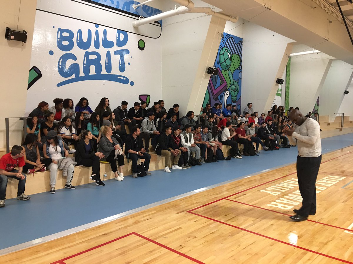 TcdsbComty's tweet photo. @TCDSB #youthempowerment day Portuguese/HispanicLatino students @MLSELaunchPad @orlandobowen "1voice1team" https://t.co/BfrTv25W3w