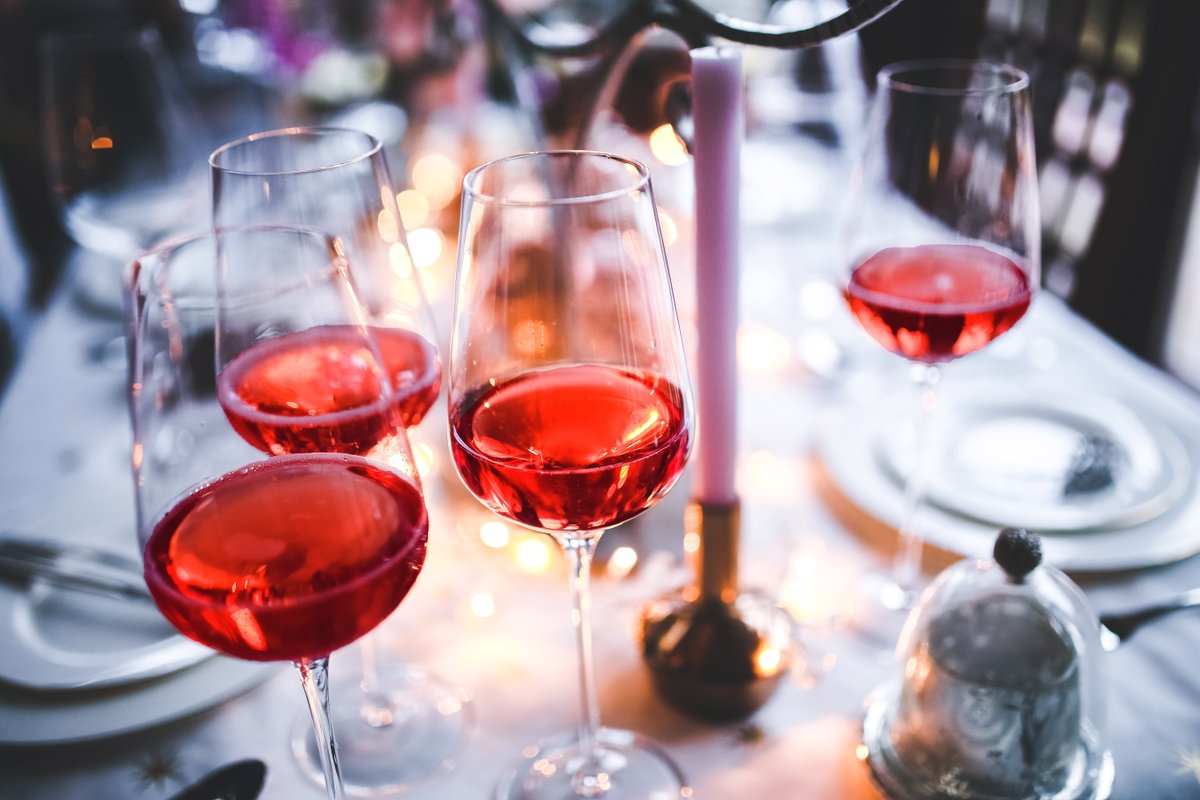 CSWS_AB's tweet photo. Why does no one want dark Rosé? @GargantuanWine https://t.co/0DfV0fk0fC #Rose #saignee https://t.co/LY7fnlBSIJ