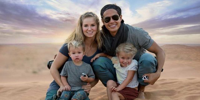 thevanessabrand's tweet photo. A 28-yr-old who sold his company to #Snapchat for $54M &amp; left to travel the world reveals why he hasn't spent a dime https://t.co/gz0YKbPZv5 https://t.co/yIKiMkdeTs