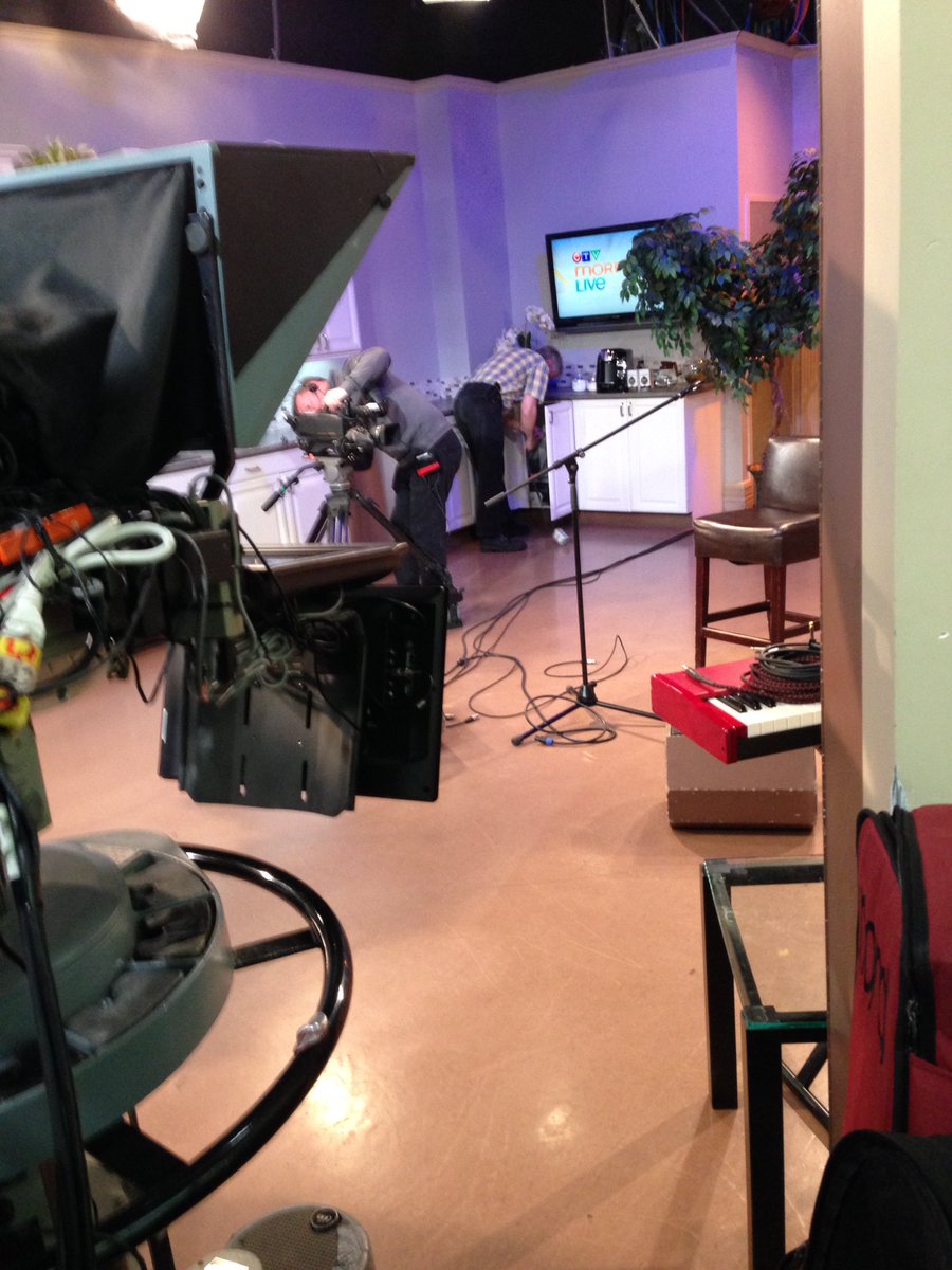 Sneak peek from behind the scenes at my taping at @CTVMorningAtl - it airs Thursday morning so tune in:)
