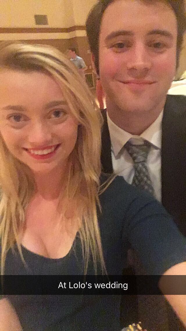 sucessfulgiraff's tweet photo. It's was a beautiful wedding... my sister is married and I couldn't be happier for her #mormon #houstontemple btw I did catch the bouquet 😜💐 https://t.co/AhksUIaWuB