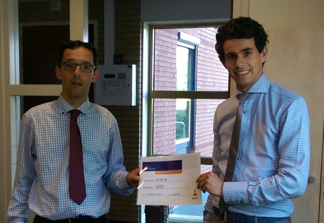 Zojuist een cheque uitgereikt op de Sébaschool in Ochten. Het geld is bestemd voor een cultuureducatie programma #eenaandeelindebetuwe