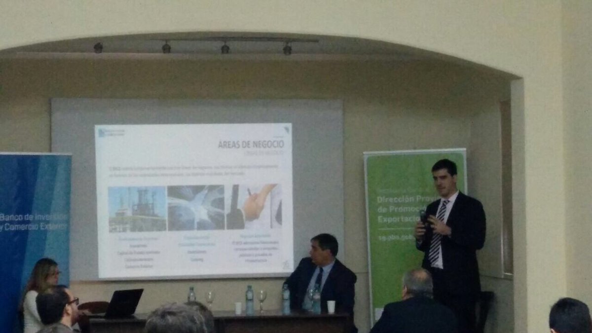 zfbbcr's tweet photo. #LaboratorioPyMex @BICE_Arg participa de la jornada exponiendo sobre herramientas de financiación de exportaciones https://t.co/fHuZwytONt