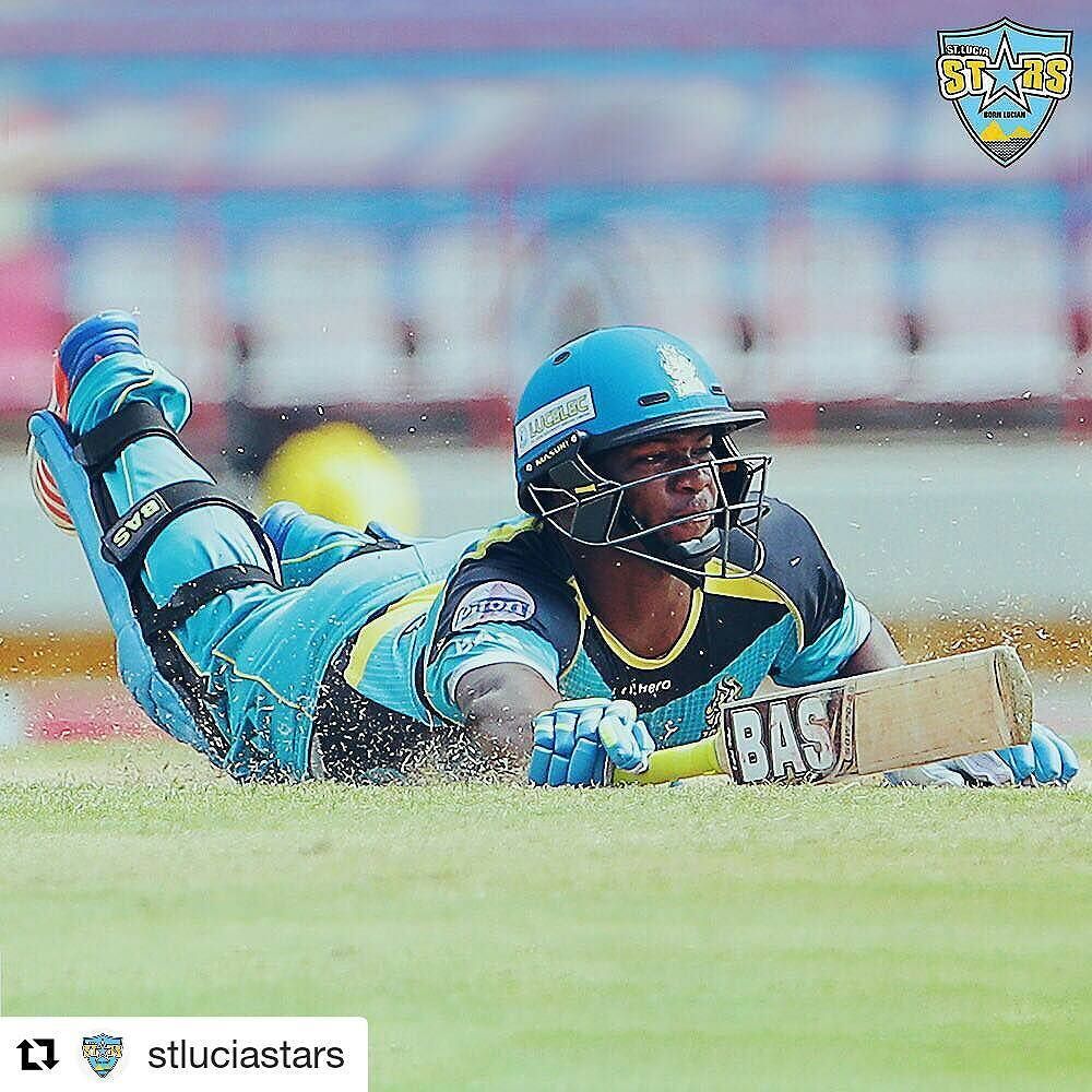 OfficiallyVM's tweet photo. #MondayMotivation is incomplete without a bottle of sweet coconut water @realjcharles #StLuciaStars @officiallyvenky https://t.co/y5ZgQI9JUg