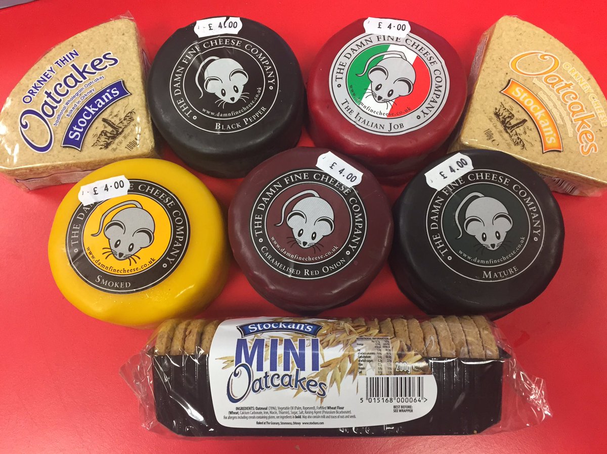 It's #nationalbiscuitday What better way to enjoy <a href="/StockansOatcake/">Stockan's Oatcakes</a> than with some <a href="/damnfinecheese/">Martha the Mouse 🐭</a> 🧀 #followthemouse #shoplocal #EatDG