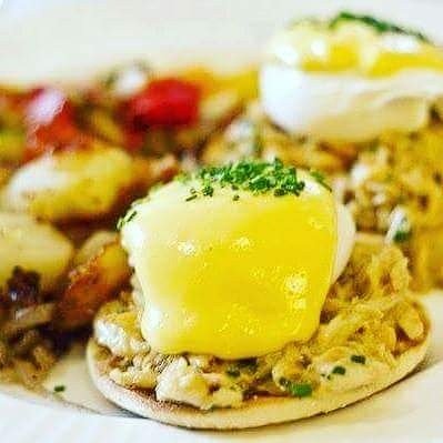 AquagrillNYC's tweet photo. Rainy Memorial Day? Come to Aquagrill and picnic with us!
#picnicinside #lunch #brunch #dinner #eggs #sandwiches #oysters #nyc https://t.co/6SJssuWTtb