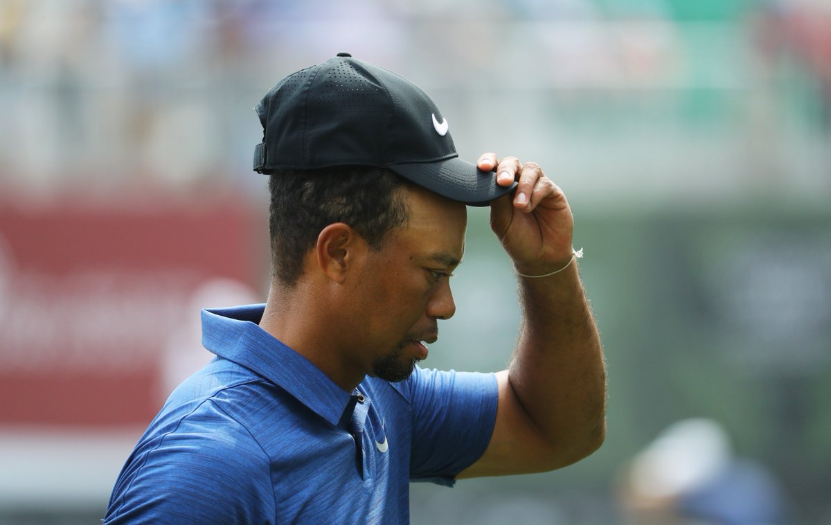 BleacherReport's tweet photo. Breaking: Tiger Woods arrested on DUI charges early this morning, per @WPTV https://t.co/bxHBGK8yCG