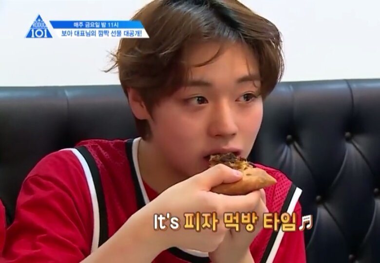 ismeamam's tweet photo. เวลาไปกินข้าวกับผู้ชาย &amp; เวลาไปกินข้าวกับเพื่อน 😂 #PRODUCE101 #Jihoon #Seonho https://t.co/qombsOE2e8