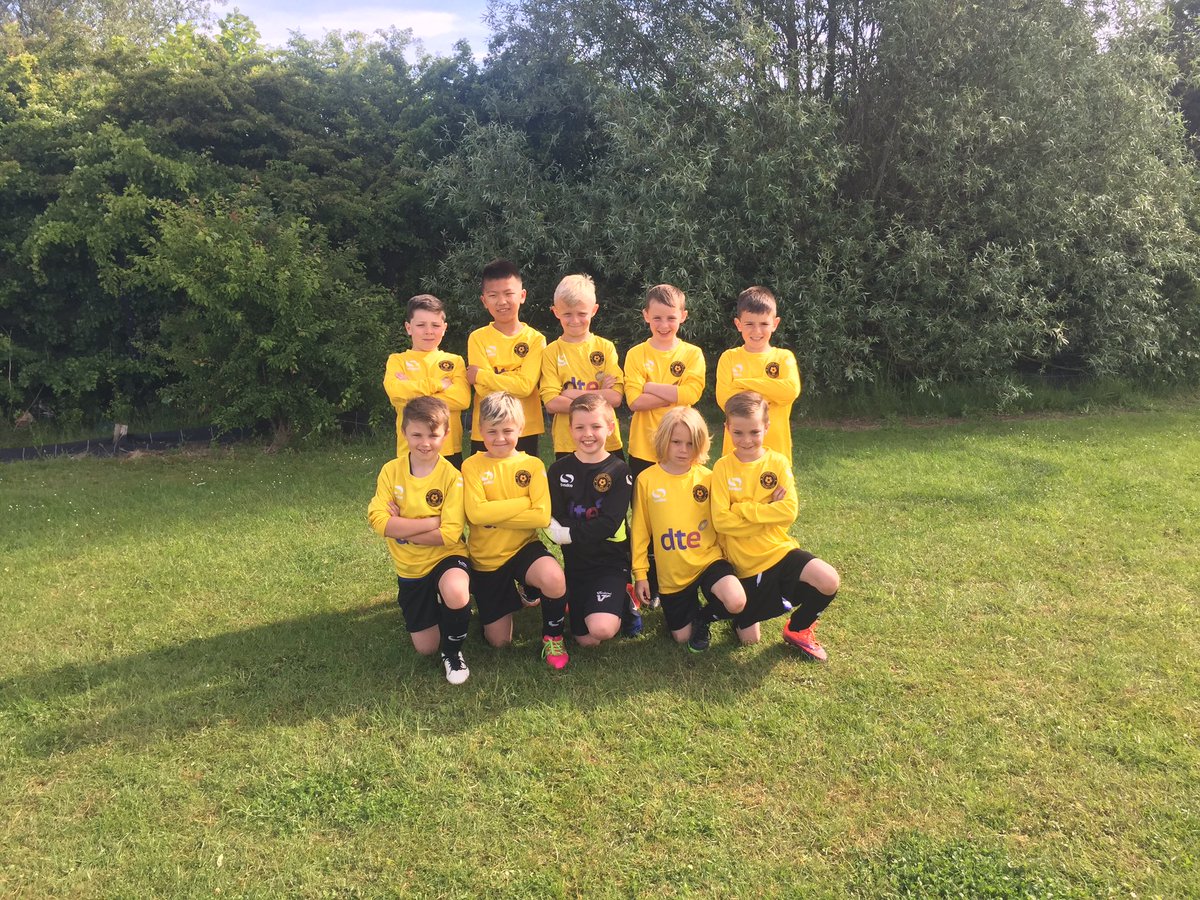 southsideutdmk's tweet photo. U9 Hawks at the City Colts tournament yesterday. The boys did brilliantly to reach the semi finals against some really tough opponents! https://t.co/XjQBfe4Okl