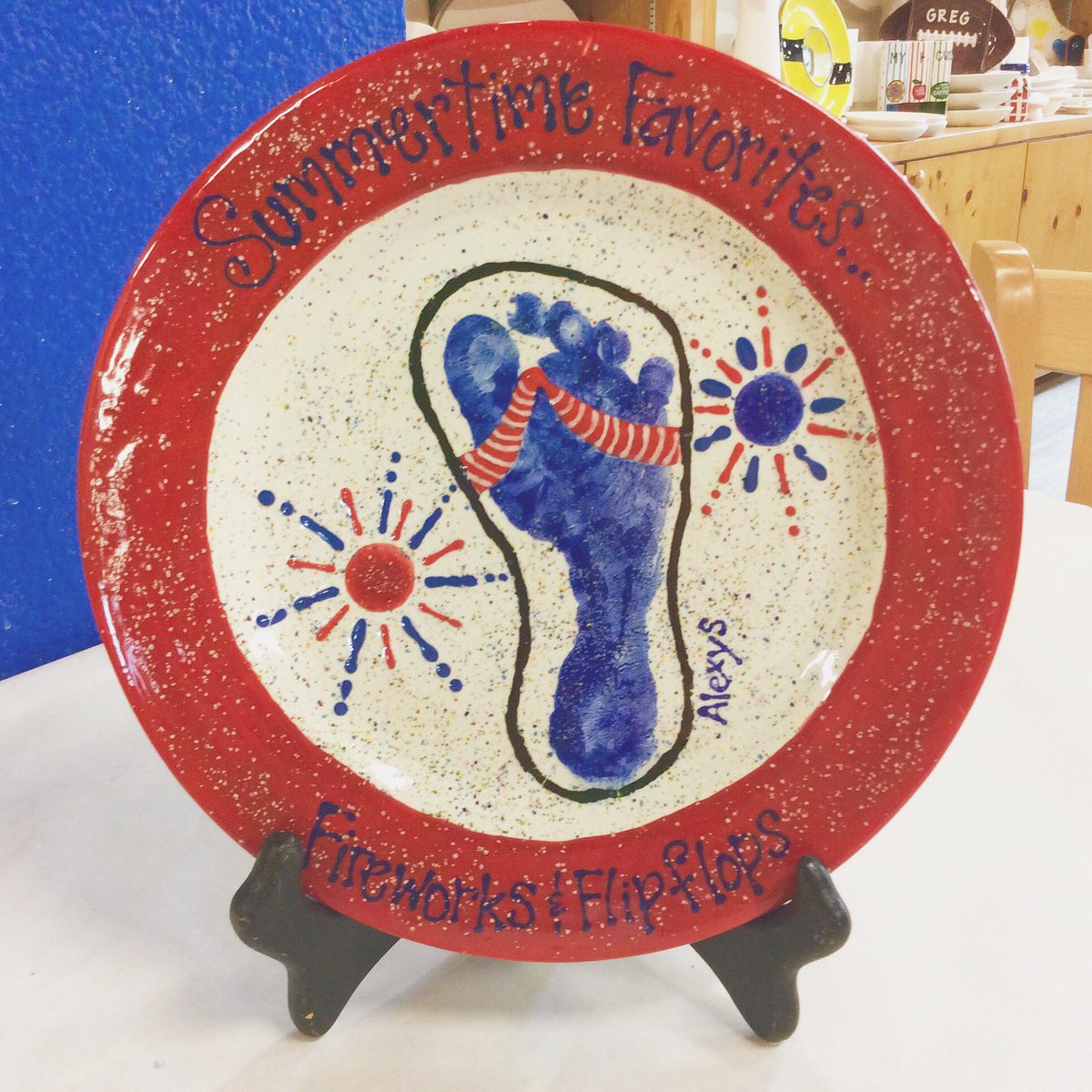 ColorMeFrisco's tweet image. Color Me Mine would like to remember all of those who have bravely fought for our country and our freedom. #MemorialDay