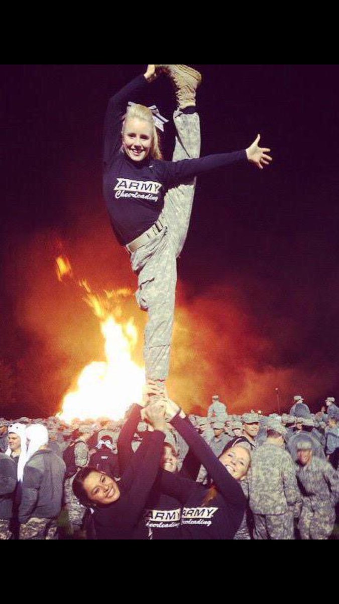 Happy Memorial Day 💙🇺🇸❤️ to all the men and women who have served our country!