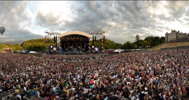 icecrystalcubes's tweet photo. What a amazing weekend we had at Crystal Cubes, deliveries to slane and life festival 😀 @gunsnroses @slanecastle @LifeFestival https://t.co/FDWne0X3Zg