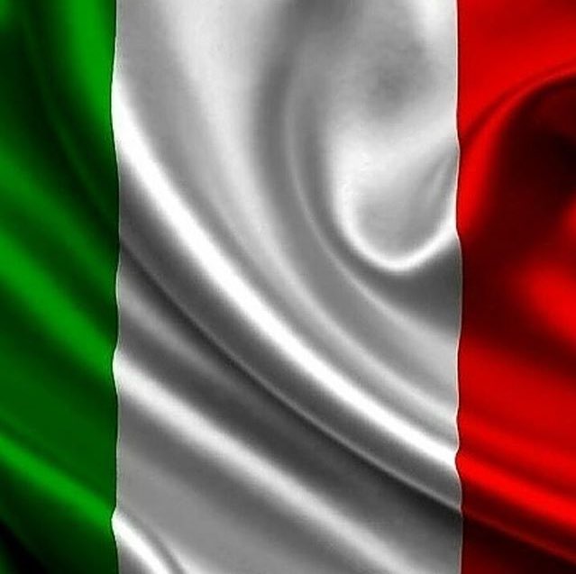 AleePonzii's tweet photo. #il2giugnosiamonoi perché è il luogo dove voglio che crescano i miei figli (Alessia Ponzetta Morciano di Leuca 3ª B) https://t.co/0sQGdmQvzf