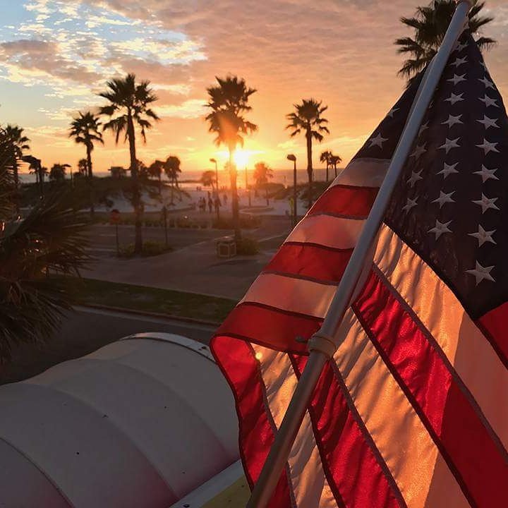 Redsox23's tweet photo. Thank you to all who are serving and who have served this country #merica #happymemorialday #2017 #thankyou https://t.co/xbA3Um4uNy