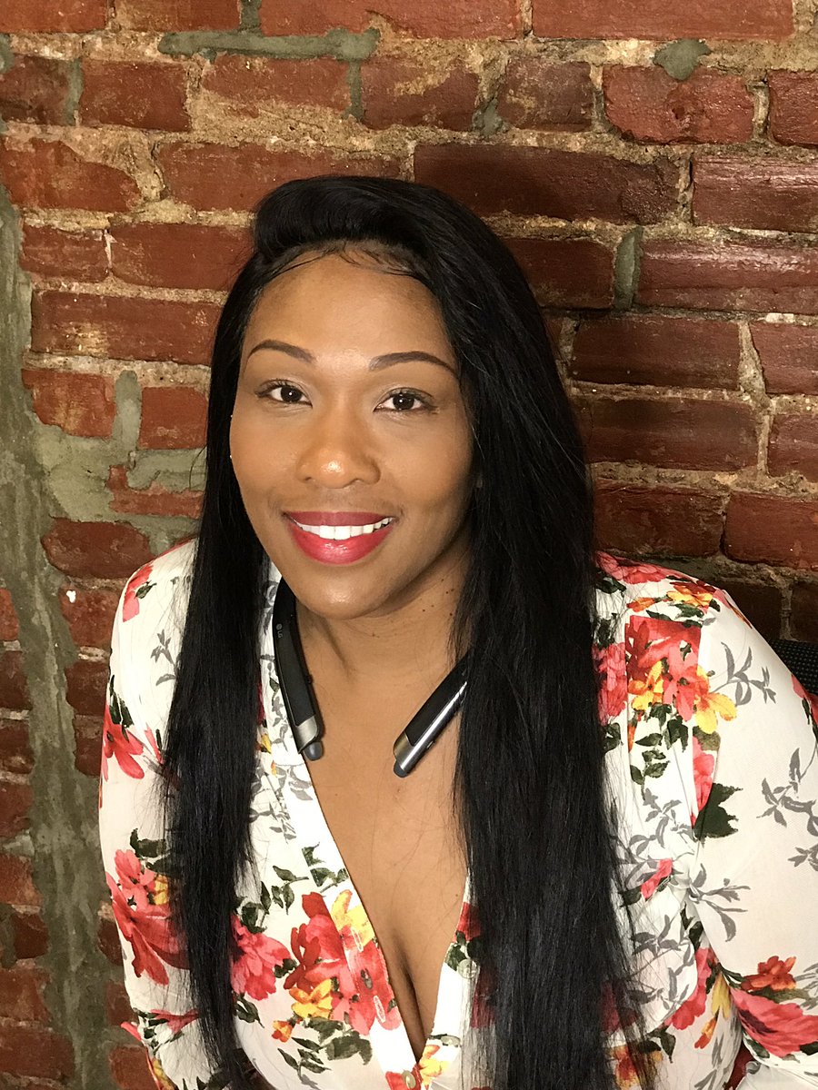 flawless_weaves's tweet photo. #flawlessweavestudio frontal install call 215-474-1953 (Sacouya) https://t.co/gKSF5QQLXs