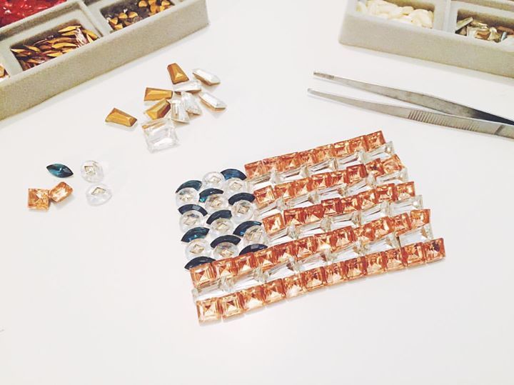 lillidokken's tweet photo. Home of the free because of the brave! Feeling thankful 🇺🇸. #memorialday #lillidokken #lillidokkenstudio #madeinamerica https://t.co/p3ssnLrxFj