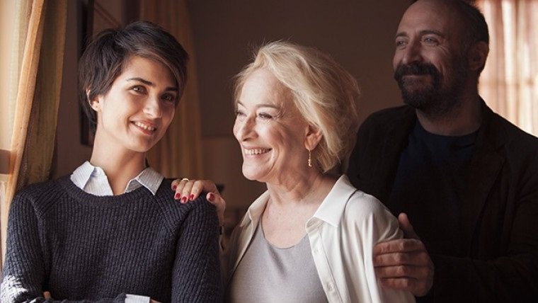 Ferzan Özpetek'in yönetmenliğini üstlendiği #İstanbulKırmızısı filminin DVD'lerinin 1 Haziran'da satışa çıkacağı açıklandı.