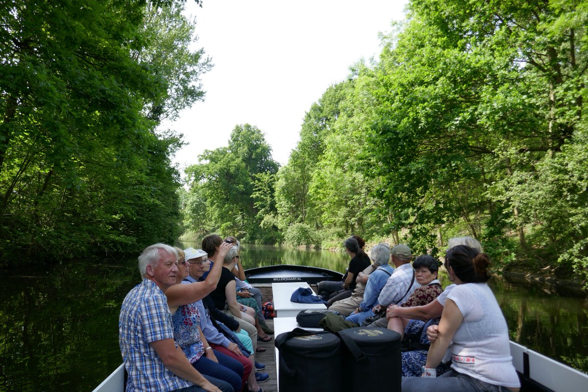 Willemsvaart's tweet photo. @tongtongfair vaart 29 mei. Met bezoek aan Indisch Monument. https://t.co/ppCiZ4gyGi
