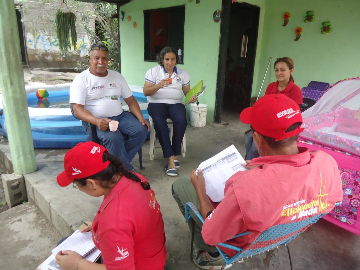 CISPYaracuy's tweet photo. #YaVieneLaConstituyente #InspectoresSocialistas de #Yaracuy en #Inspección del @ClapOficial Palo Grande mcpio Bruzual @GM_Eficiencia https://t.co/C7MSC1bWHw