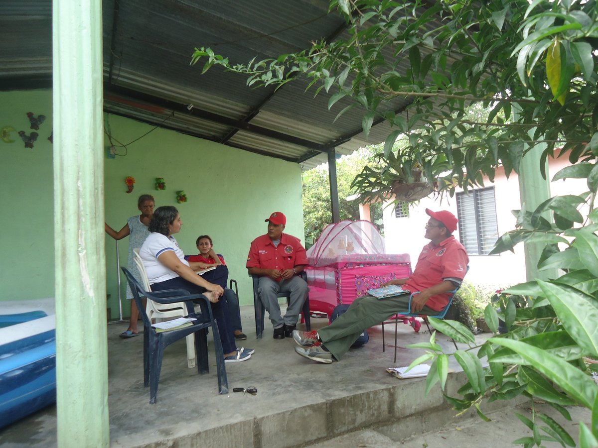 #YaVieneLaConstituyente #InspectoresSocialistas de #Yaracuy en #Inspección del <a href="/ClapOficial/">CLAP Oficial</a> Palo Grande mcpio Bruzual @GM_Eficiencia