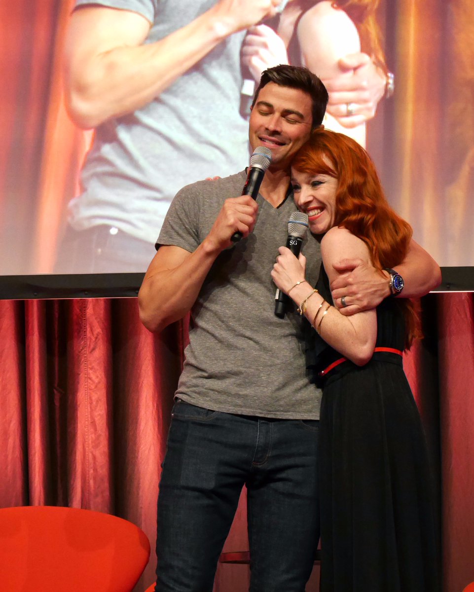SandraGrummel's tweet photo. Same @mattcohen4real , same...😉#purcon3 #ruthconnell #bringbackrowena https://t.co/aHb05Pz6ji