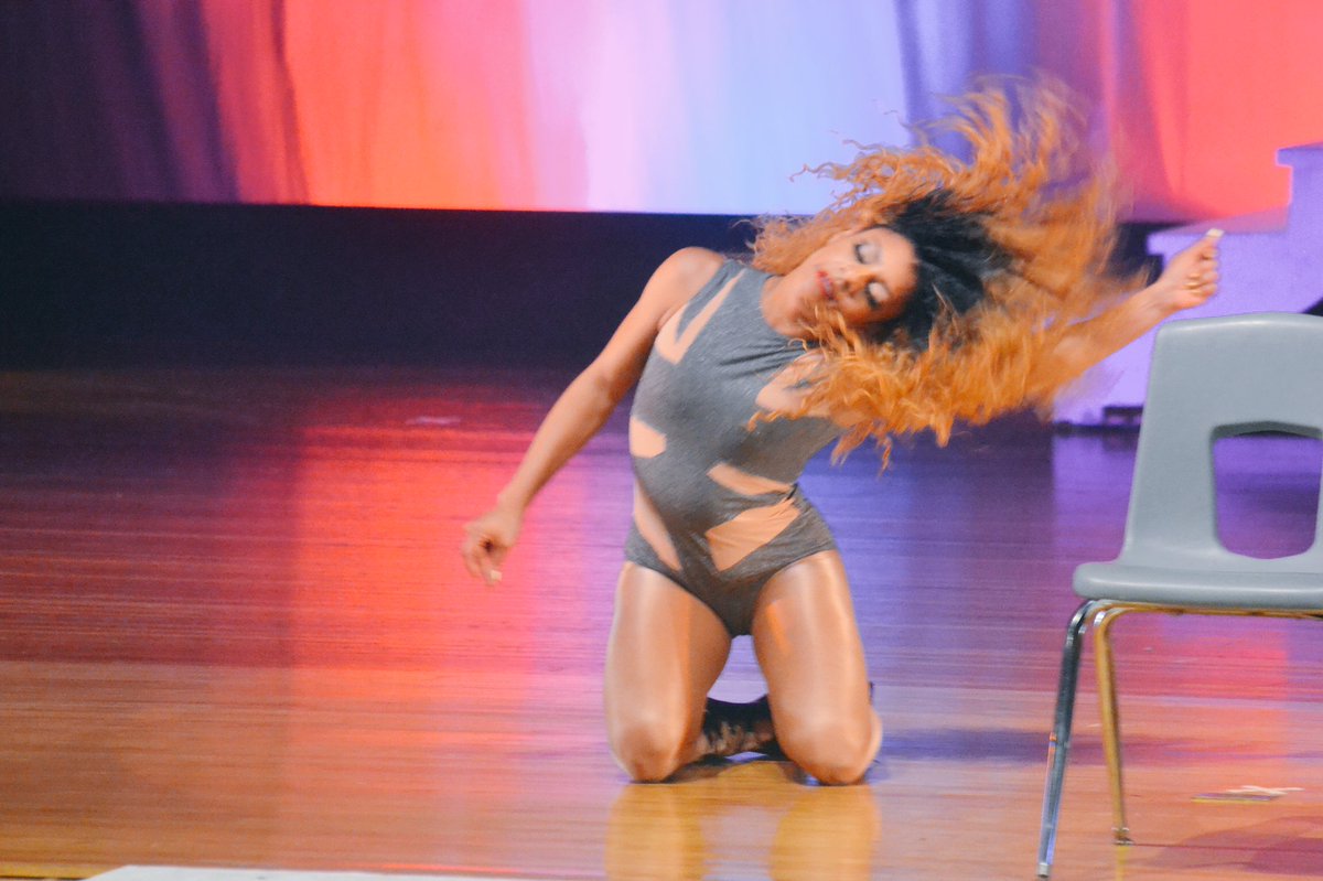 watchthelion_'s tweet photo. #BroadwayRevamped #KushModelsEntertainmentLLC #KMELLC #KushModels https://t.co/NVfNfMH2ro