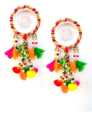 JoyofDressing's tweet photo. Follow the Pom Pom Style - Pom Pom Accessories all Under Rs 499 #Joyofdressing #PomPom #wonderwoman 
https://t.co/brWq63TgCf https://t.co/Tpr2JOGBzY