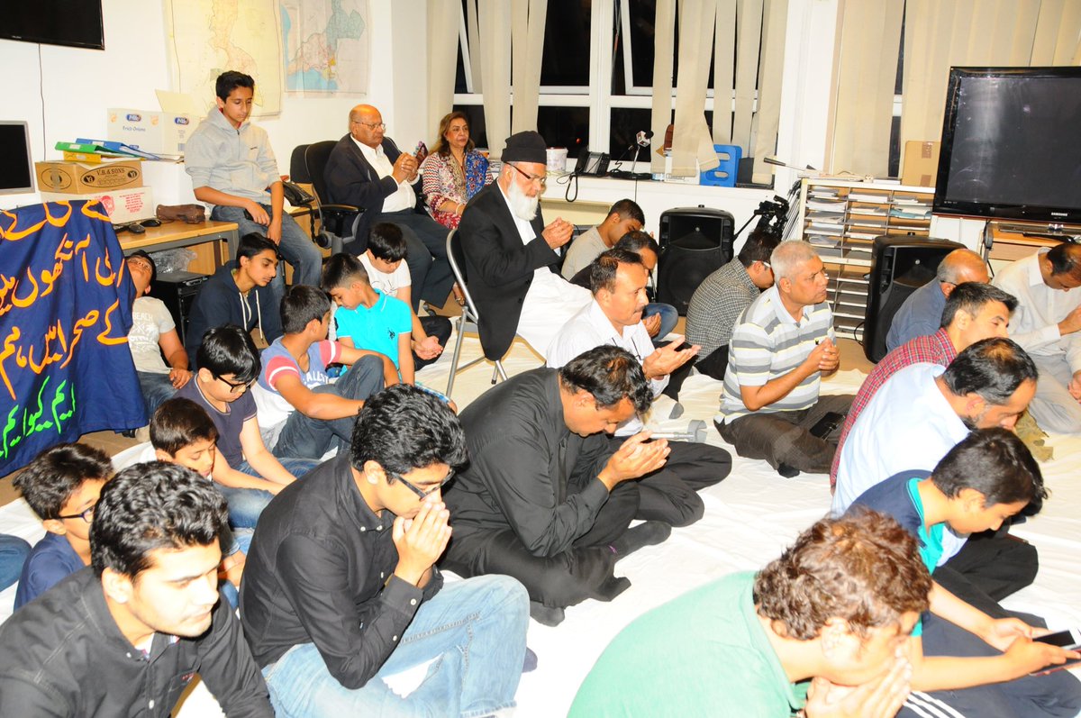 azizabadi's tweet photo. Quraan Khuwani at #MQM International Secretariat for the martyrs of #PukkaQilaOperation Hyderabad 26/27 May 1990. https://t.co/ZlXo7ssidt
