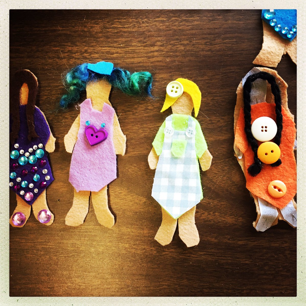 OTSS2017's tweet photo. Faceless Dolls made by students in recognition of hundreds of missing or murdered Indigenous women and girls. @OCDSB @OCDSB_Students https://t.co/3D8qP4i0lI