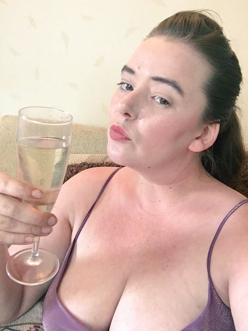 #cheers at least the prosecco is entertaining #amuseMe https://t.co/01CokLJXs3 #femdom #submit https://t<a href="/tag/cheers"class="tags">#cheers</a><a href="/tag/femdom"class="tags"><span>#femdom</span></a><a href="/tag/submit"class="tags"><span>#submit</span></a><a href="/tag/amuseme"class="tags"><span>#amuseme</span></a>