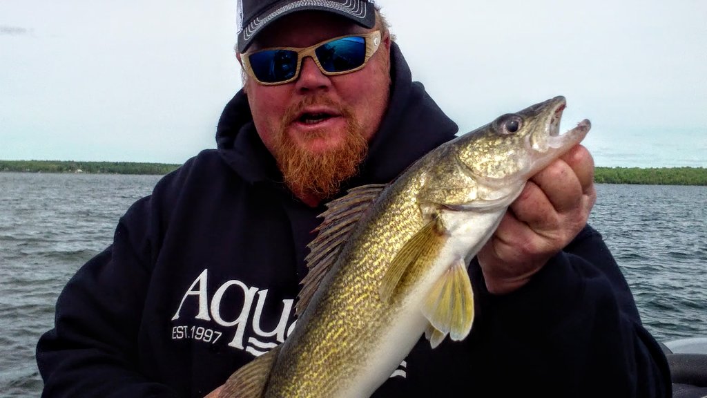 AnglingBuzz's tweet photo. Leech Lake (MN) Fishing Report - Brian Brosdahl - https://t.co/3E4b2kR3p2 https://t.co/ojHHri7nuA