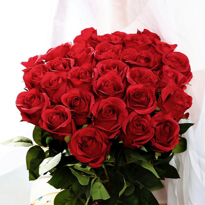 Сонник красный букет. Букет шикарный. Красивый букет роз. Шикарный букет роз. Красивый букет красных роз.