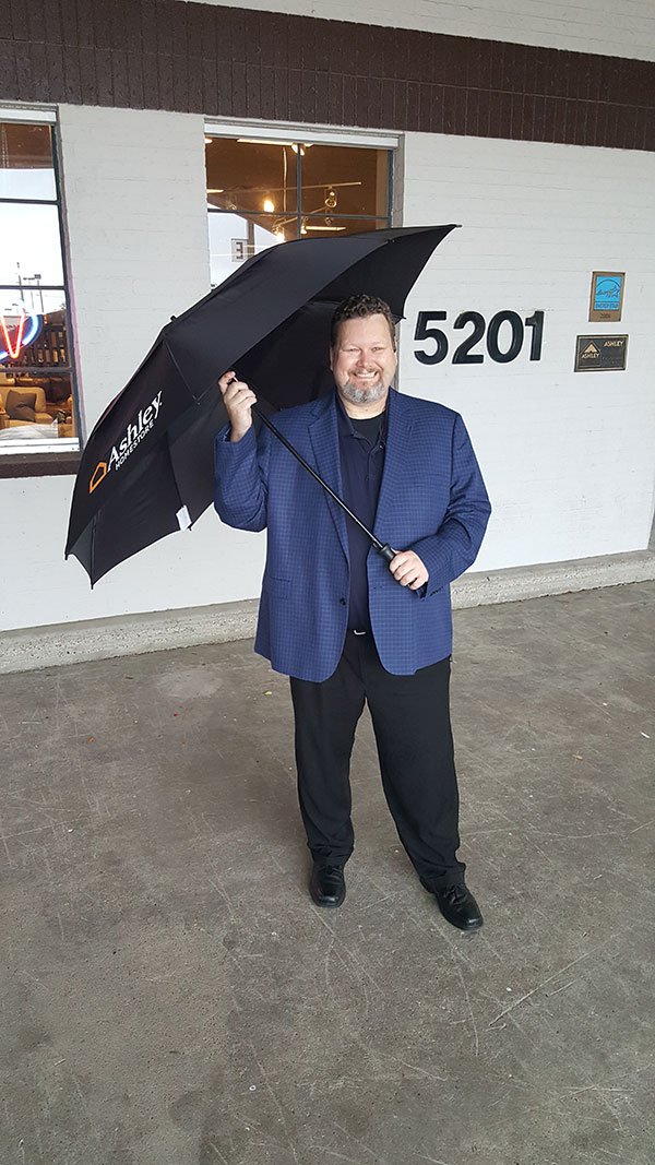 AFHVictoria's tweet photo. Rain rain go away but if it doesn't, the Ashley HomeStore team has you taken care of. Call 361.576.0084 and we will meet you at your car. https://t.co/B1iUvFHkaV